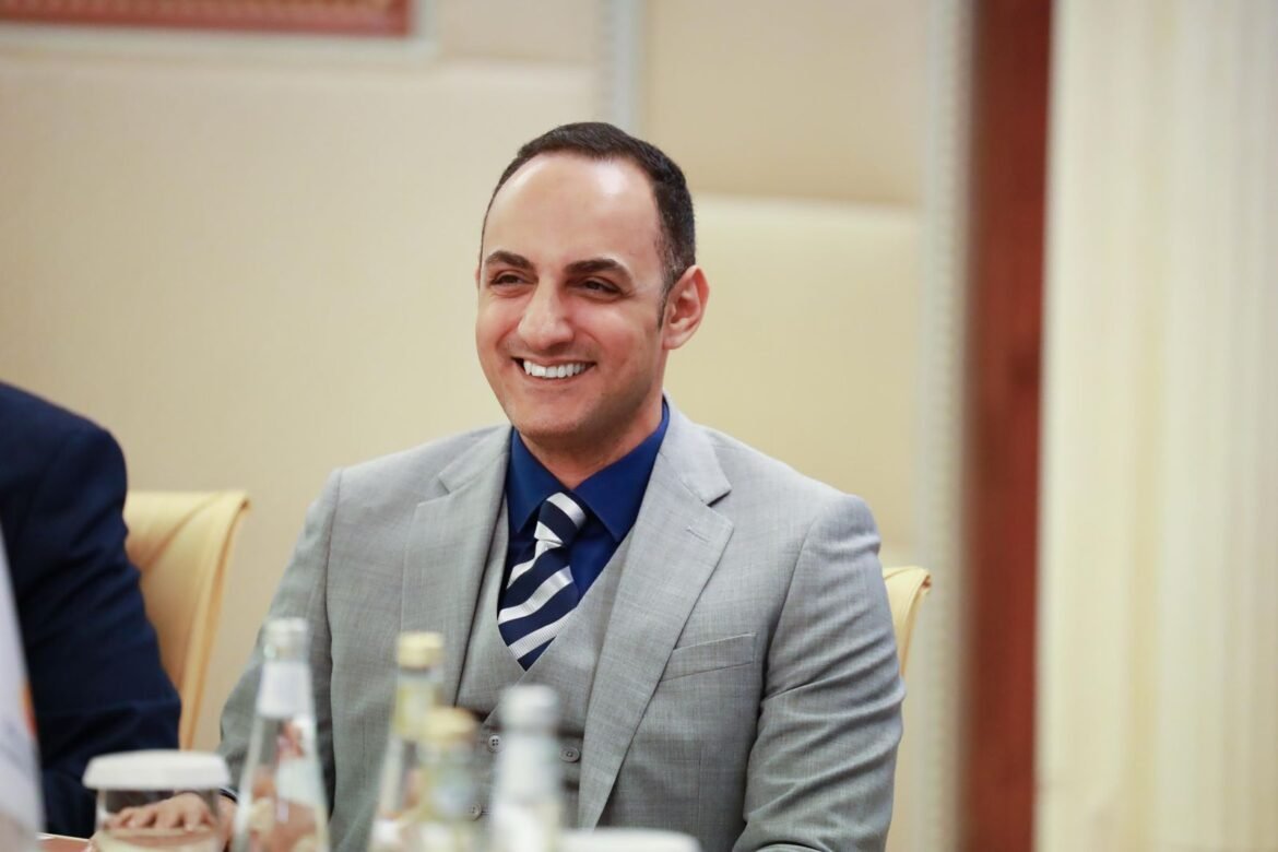 الدكتور محمد عبد الوهاب المحلل الاقتصادي والمستشار المالي